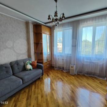 Продается 1-комнатная квартира, 35 м²