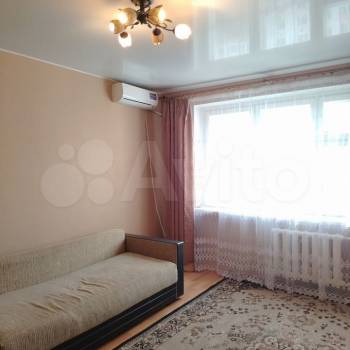 Продается 1-комнатная квартира, 37 м²