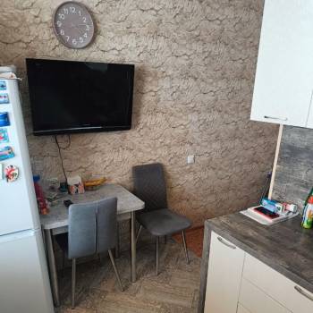 Продается 1-комнатная квартира, 41 м²