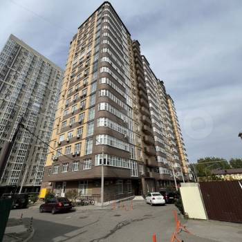 Продается 1-комнатная квартира, 46 м²