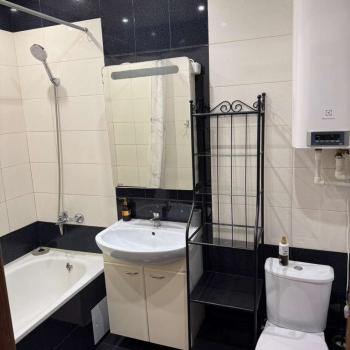 Сдается 1-комнатная квартира, 42 м²