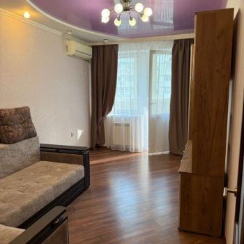 Сдается 1-комнатная квартира, 42 м²