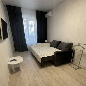 Сдается 1-комнатная квартира, 39 м²