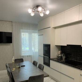 Продается 1-комнатная квартира, 40,5 м²