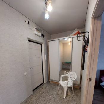 Продается 1-комнатная квартира, 37,5 м²