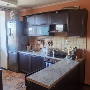 Продается 1-комнатная квартира, 57 м²