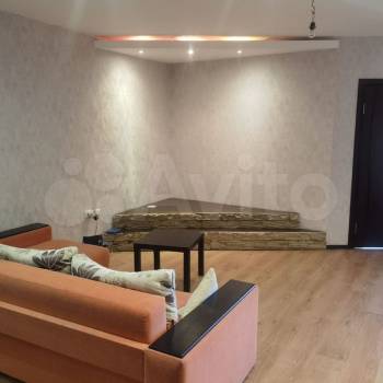 Продается 1-комнатная квартира, 57 м²