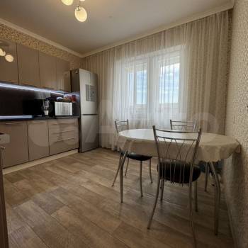 Продается 1-комнатная квартира, 36,7 м²
