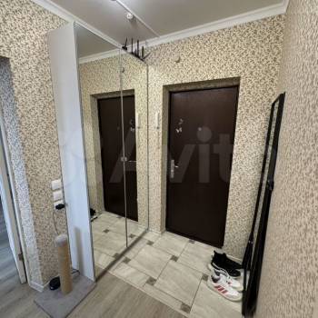 Продается 1-комнатная квартира, 36,7 м²