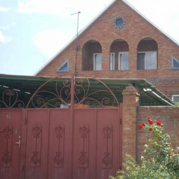 Продается Дом, 200 м²