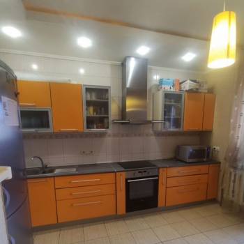 Продается 1-комнатная квартира, 49,3 м²