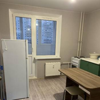 Продается 1-комнатная квартира, 38 м²