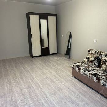 Продается 1-комнатная квартира, 38 м²