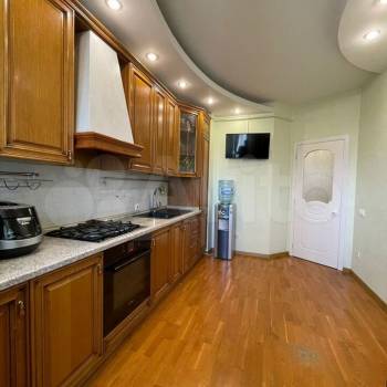 Продается 3-х комнатная квартира, 110 м²