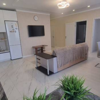 Продается Многокомнатная квартира, 83 м²