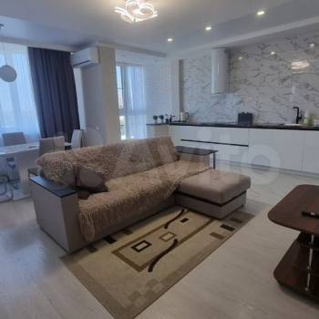 Продается Многокомнатная квартира, 83 м²