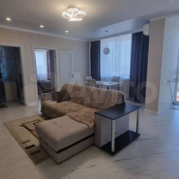 Продается Многокомнатная квартира, 83 м²