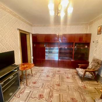 Продается 3-х комнатная квартира, 53 м²
