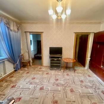 Продается 3-х комнатная квартира, 53 м²