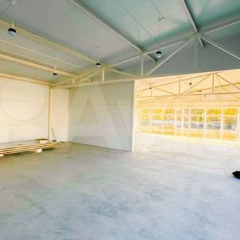 Сдается Нежилое помещение, 200 м²