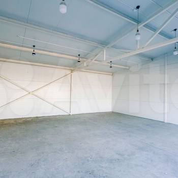 Сдается Нежилое помещение, 200 м²