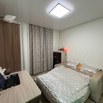 Продается Многокомнатная квартира, 73,8 м²