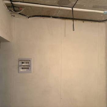 Продается 1-комнатная квартира, 42 м²