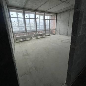 Продается 1-комнатная квартира, 250 м²