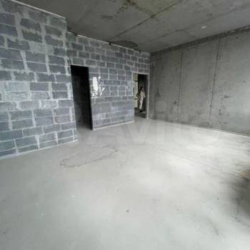 Продается 1-комнатная квартира, 250 м²