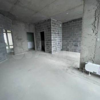 Продается 1-комнатная квартира, 250 м²