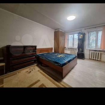 Продается 1-комнатная квартира, 46,5 м²