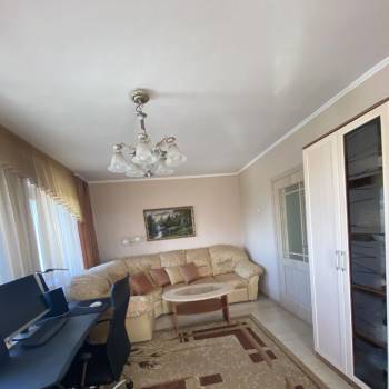 Продается 1-комнатная квартира, 37,4 м²