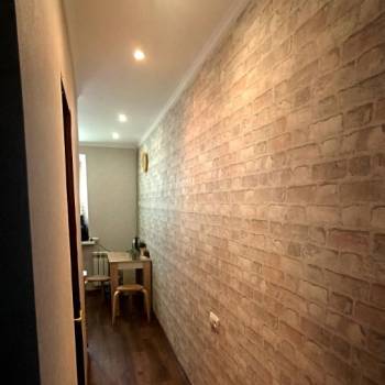 Продается 1-комнатная квартира, 35 м²