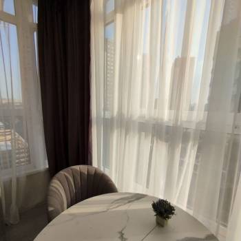 Продается 1-комнатная квартира, 42 м²