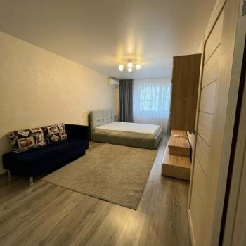 Сдается 1-комнатная квартира, 44 м²