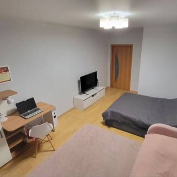 Продается 1-комнатная квартира, 40 м²