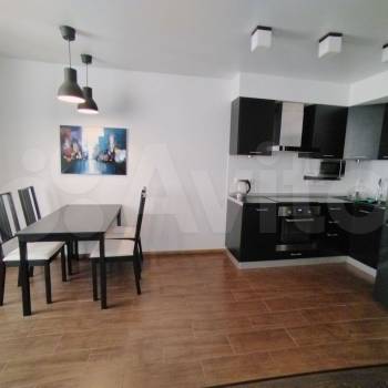 Продается 1-комнатная квартира, 45 м²