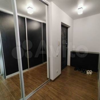 Продается 1-комнатная квартира, 45 м²