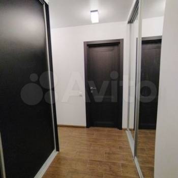 Продается 1-комнатная квартира, 45 м²