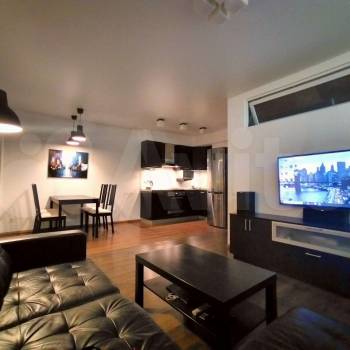 Продается 1-комнатная квартира, 45 м²