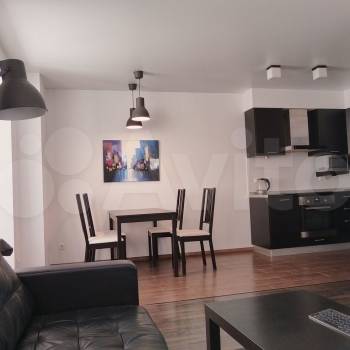 Продается 1-комнатная квартира, 45 м²