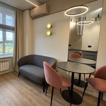 Продается 1-комнатная квартира, 37 м²