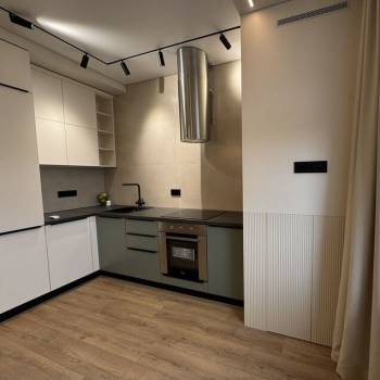 Продается 1-комнатная квартира, 37 м²