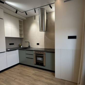 Продается 1-комнатная квартира, 37 м²