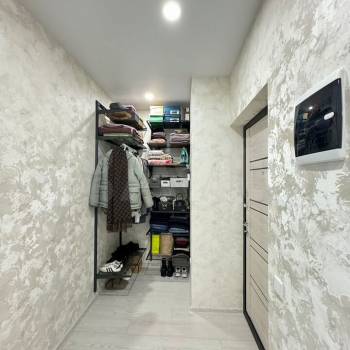 Продается 1-комнатная квартира, 37,5 м²