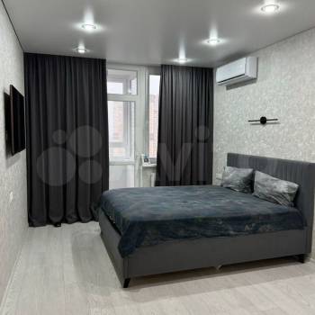 Продается 1-комнатная квартира, 37,5 м²