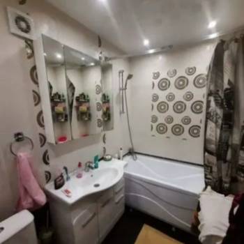 Сдается 2-х комнатная квартира, 60 м²