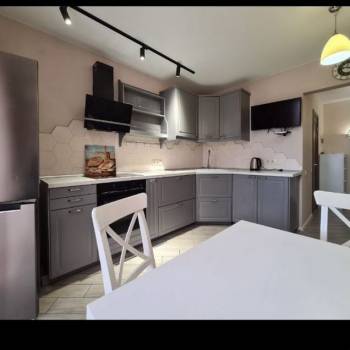 Продается 1-комнатная квартира, 40 м²