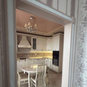 Продается 1-комнатная квартира, 83,1 м²