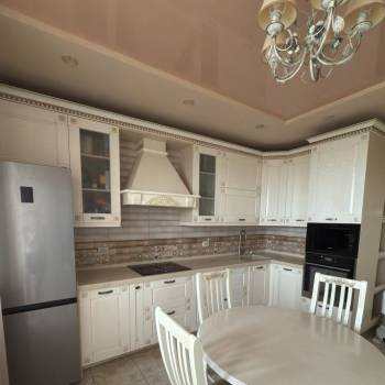 Продается 1-комнатная квартира, 83,1 м²